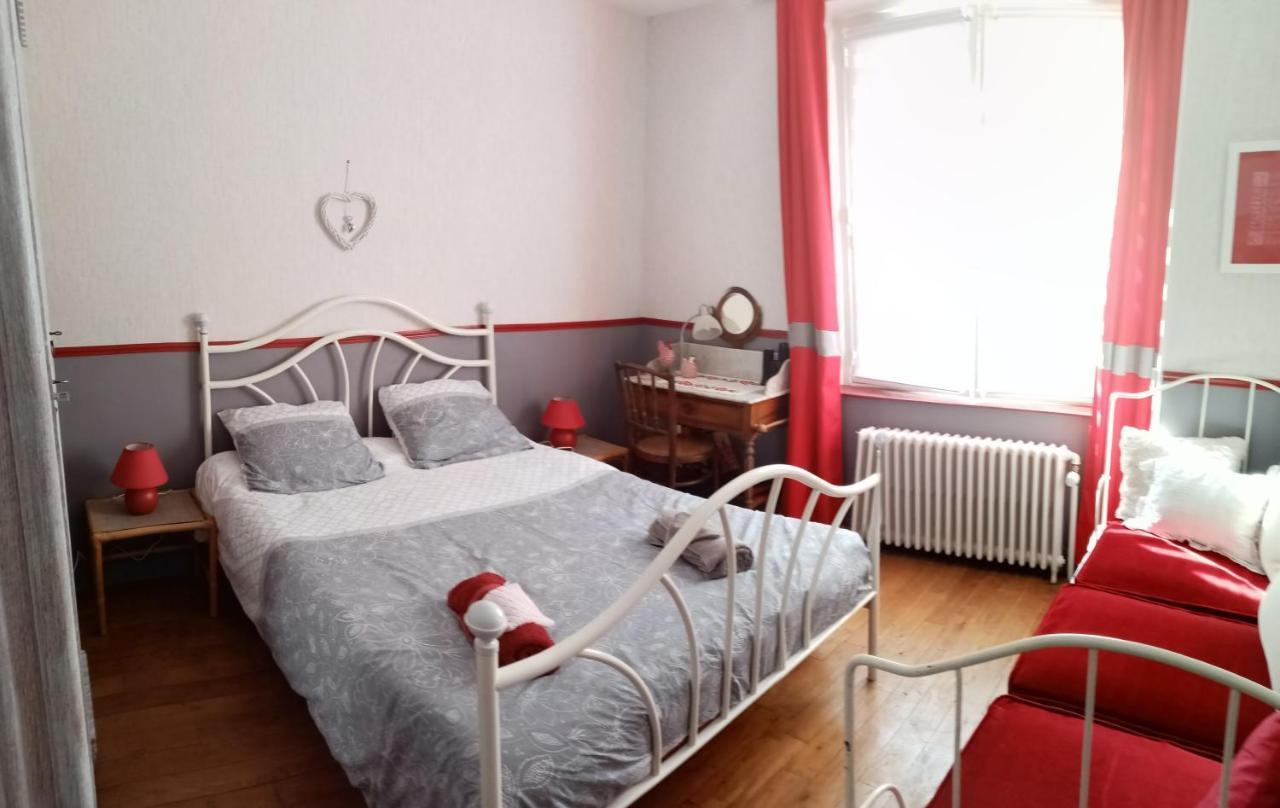Gite Les 27 Roses Et Plus Châtel-Censoir Zewnętrze zdjęcie